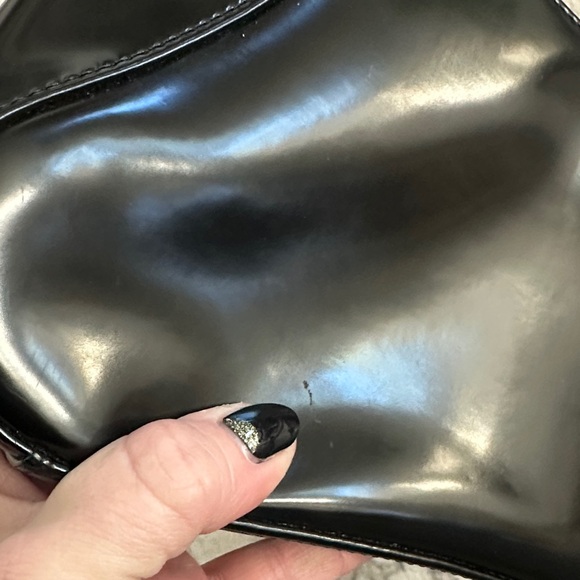 Y2K GUESS Black Patent Leather Shoulder Bag - Picture 11 of 11